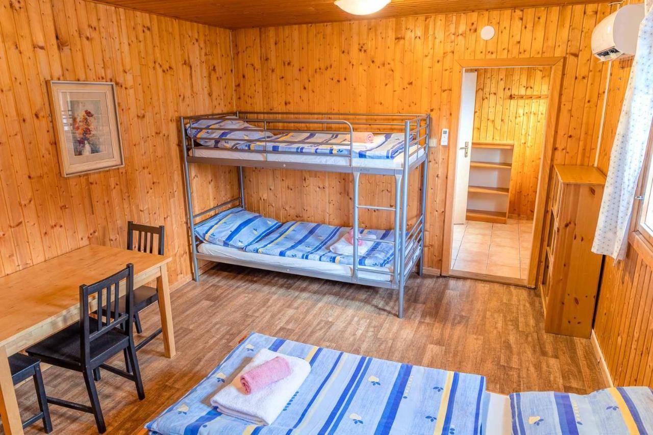 Cejch - Rekreacni Areal S Restauraci Hotel Kněžmost Eksteriør billede